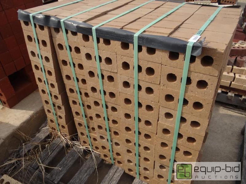 lot 2676 image: 1 Pallet of brickbuilding block.  Skid loa...