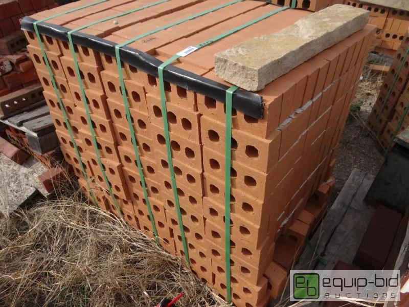 lot 2686 image: 1 Pallet of brickbuilding block.  Skid loa...