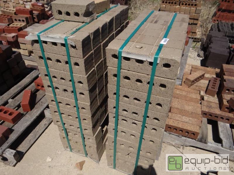 lot 2693 image: 2 bundles of brickbuilding block.  Skid lo...