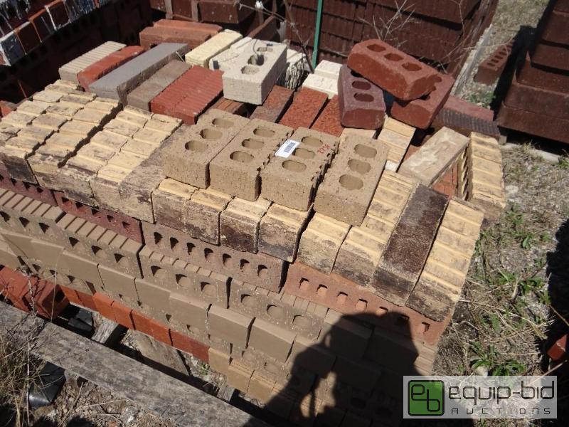 lot 2738 image: 1 Pallet of brickbuilding block.  Skid loa...
