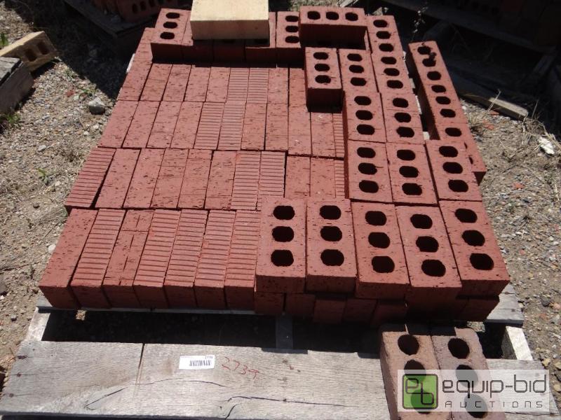 lot 2739 image: 1 Pallet of brickbuilding block.  Skid loa...