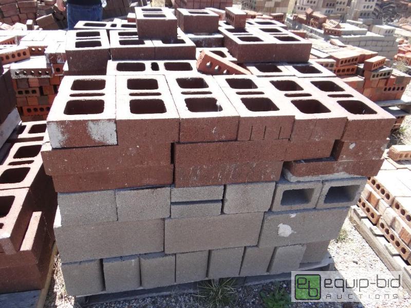 lot 2743 image: 1 Pallet of brickbuilding block.  Skid loa...