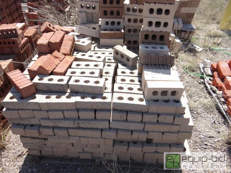 lot 2756 image: 1 Pallet of brickbuilding block.  Skid loa...