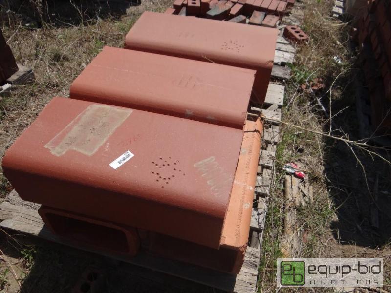 lot 2769 image: 1 Pallet of brickbuilding block.  Skid loa...