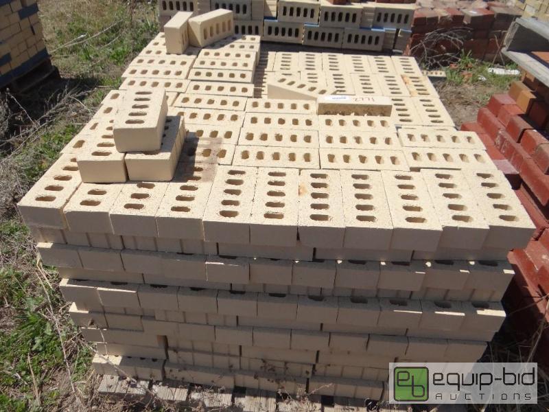 lot 2771 image: 1 Pallet of brickbuilding block.  Skid loa...