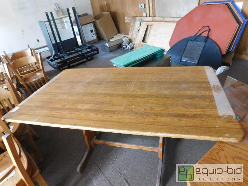 lot 5001 image: Wood Table With Wooden Legs