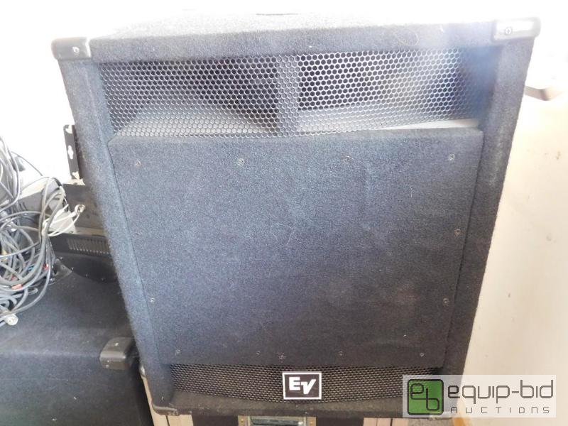 lot 5029 image: Electro-Voice Speaker Cab