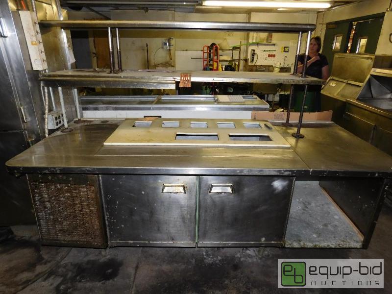 lot 1335 image: Refrigerated Prep Table