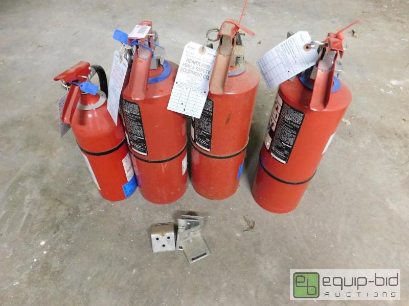 lot 1346 image: Set of 4 Fire Extinguishers