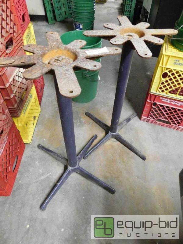 lot 1360 image: Lot of 2 Table Stands