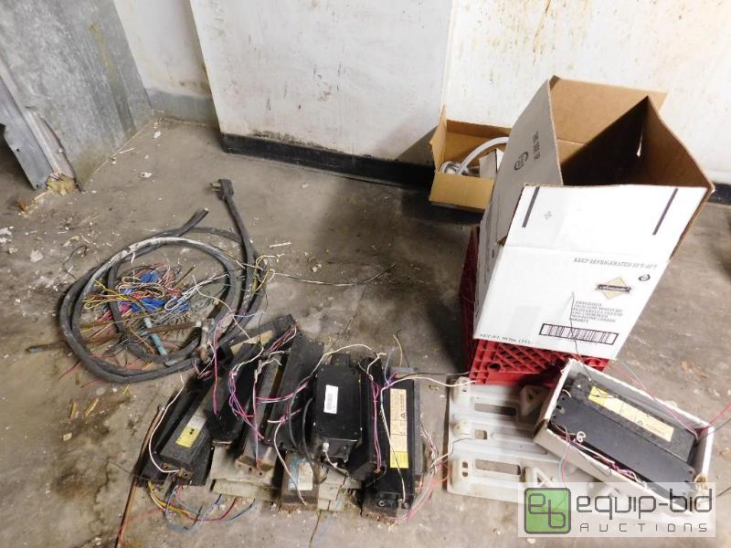 lot 1372 image: Lot of Ballasts