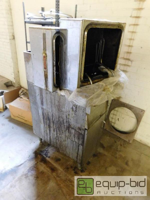 lot 1378 image: Lot of Fryers and Heater