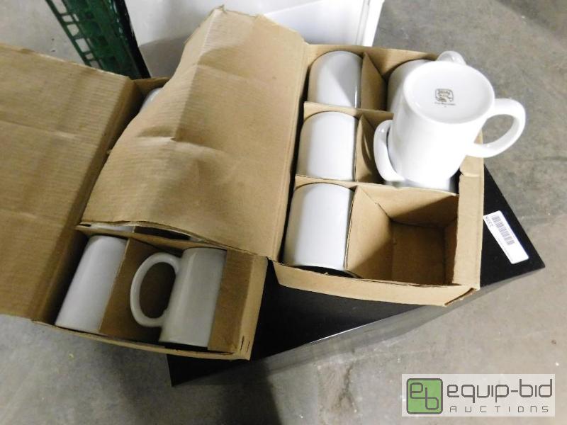 lot 1379 image: Lot of 12 Coffee Cups