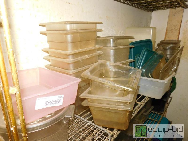 lot 1382 image: Contents of Shelf