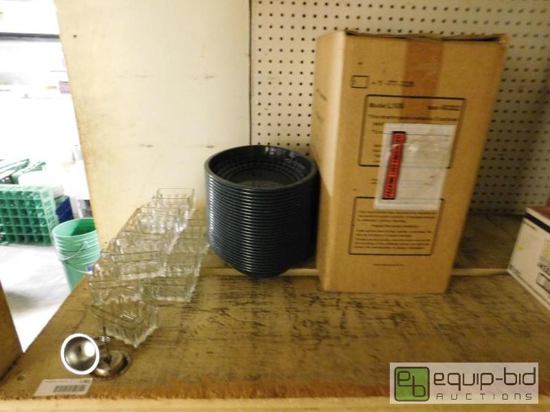 lot 1385 image: Lot of Misc