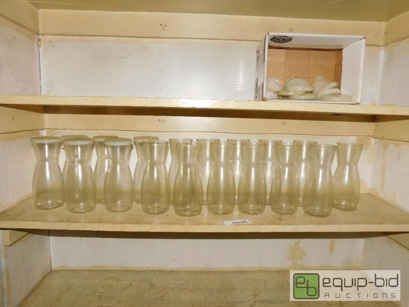 lot 1389 image: Lot of Carafes