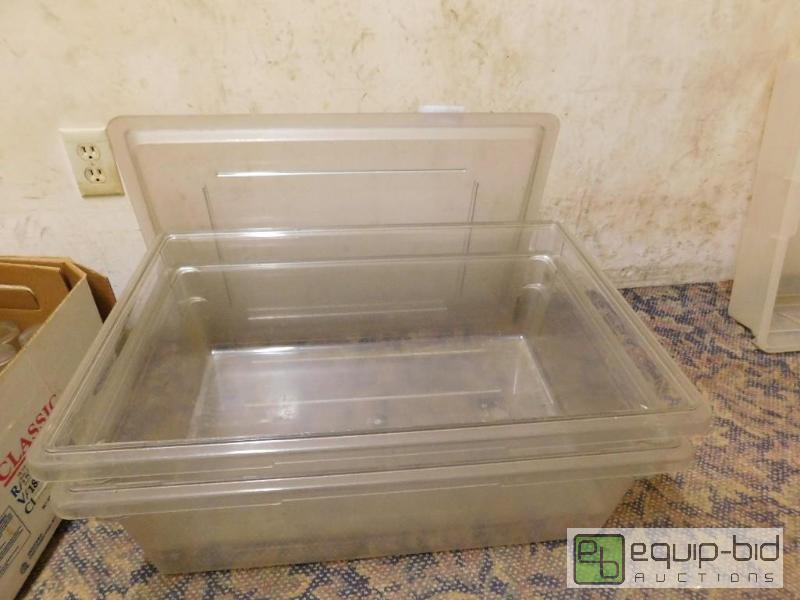 lot 1393 image: Lot of 2 Plastic Full size Containers