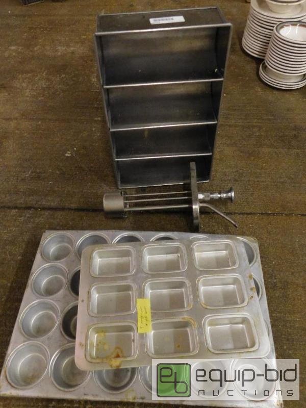 lot 1425 image: Lot of Misc