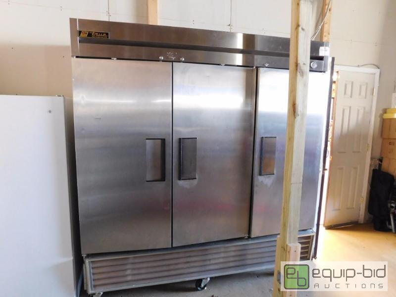 lot 280 image: True 72In 3 Door Commercial Refrigerator On Castors