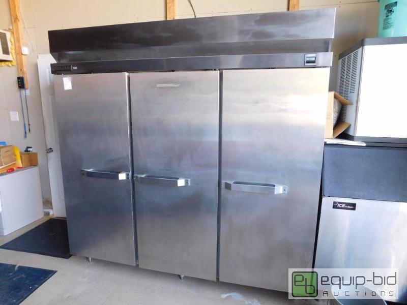 lot 281 image: Hobart 3 Door Freezer