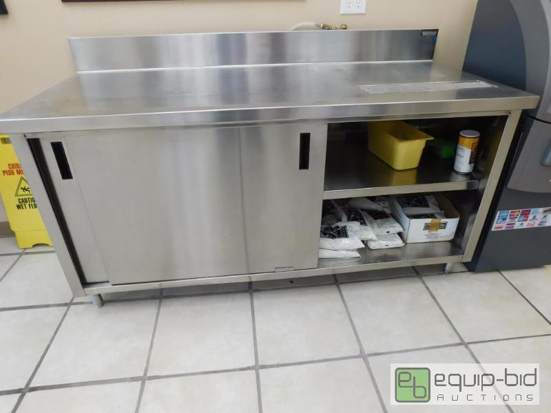 lot 284 image: Stainless Work Station With 2 Shelf Understorage