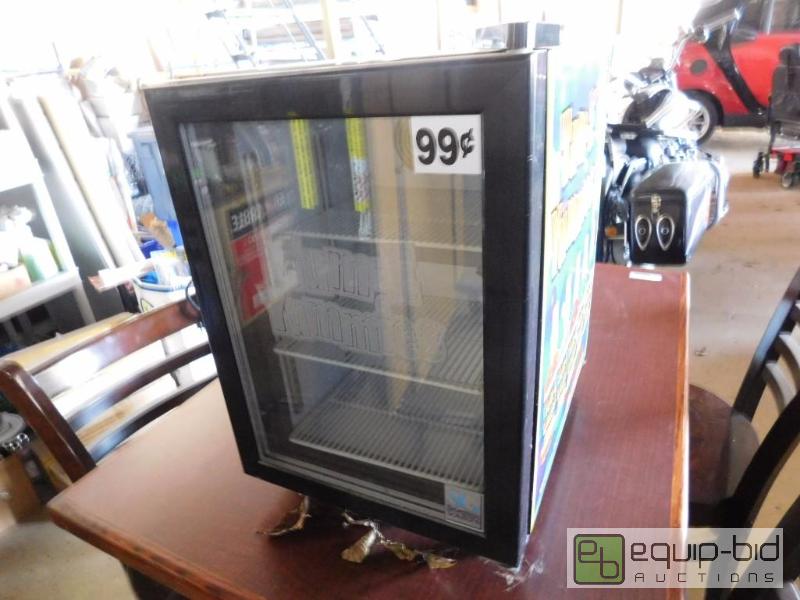 lot 296 image: SG Counter Top Refrigerated Beverage Cooler