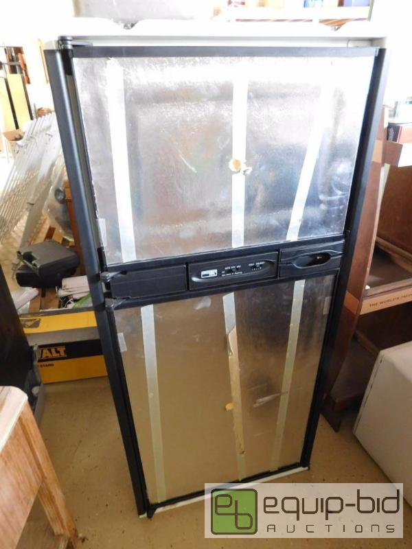 lot 313 image: Norcold Insert Refrigerator And Freezer Combo