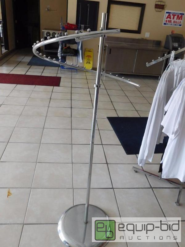 lot 345 image: Metal Clothing Display Rack