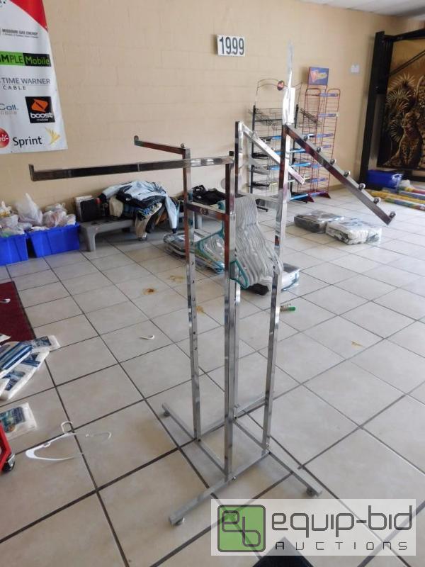 lot 351 image: Metal Clothes Rack Display