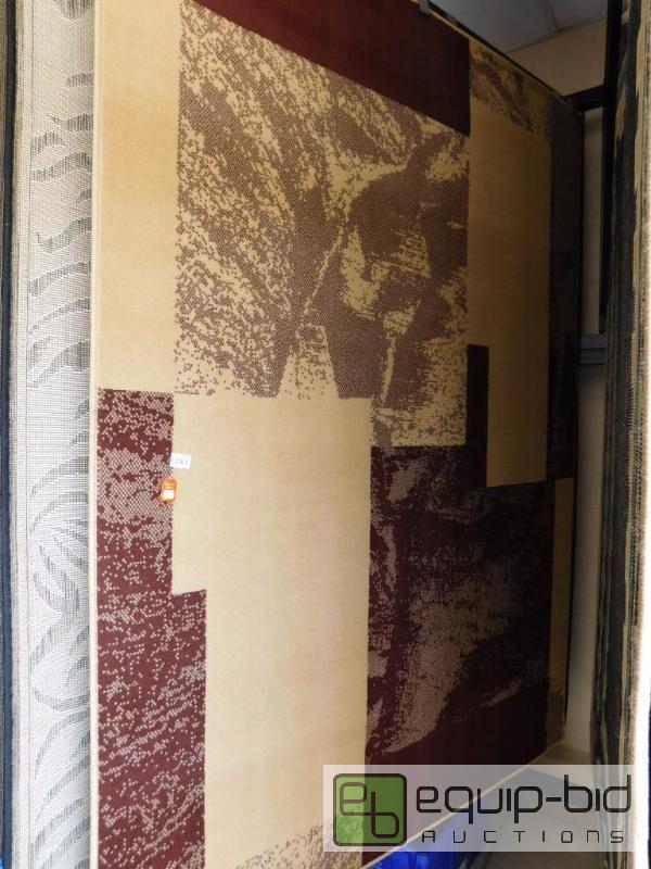 lot 358 image: Decorative Floor Rug