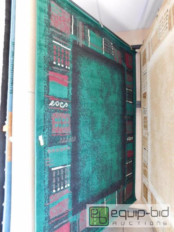 lot 362 image: Decorative Floor Rug