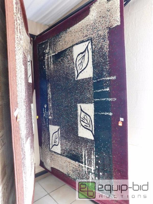 lot 365 image: Decorative Floor Rug