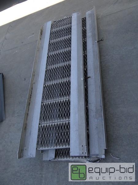 lot 437 image: (2) Aluminum Trailer Ramps