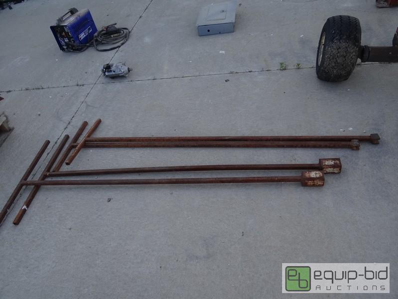 lot 449 image: Underground Valve Wrenches