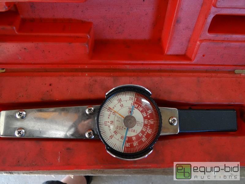 lot 508 image: Matco Inch Pound Torque Wrench