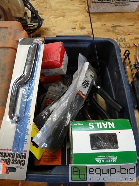 lot 516 image: Lot Of Misc Building Supplies