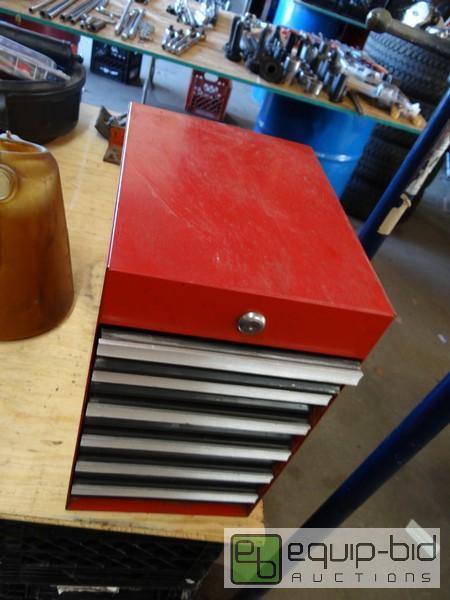 lot 542 image: Small Tool Cabinet With Contents