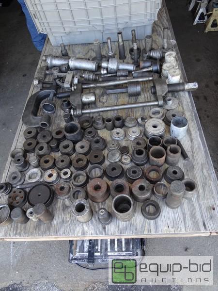 lot 568 image: Chasis Ball Joint Bearing Press Set