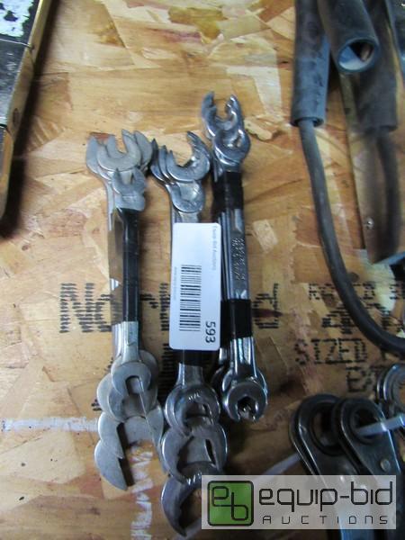lot 593 image: Lot Of Standard Line Wrenches