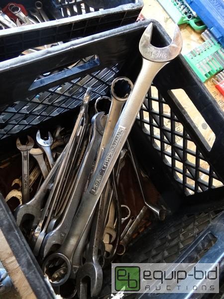 lot 600 image: Lot Of Wrenches