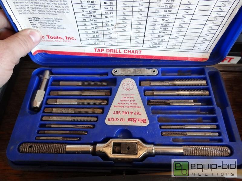 lot 638 image: MAC Tap Set