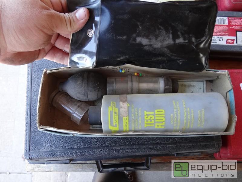 lot 656 image: Matco Head Gasket Leak Detector
