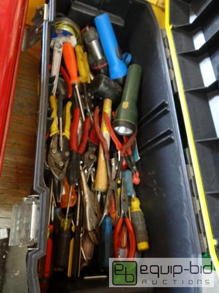 lot 669 image: Stanley Fat Max Tool Box With Contents