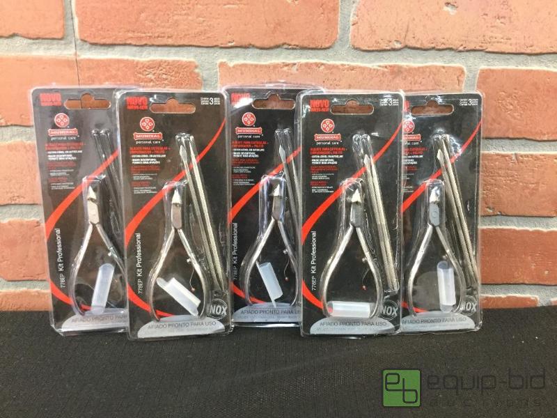 lot 106 image: Mundial&nbspProfessional Cuticle Nipper &amp...