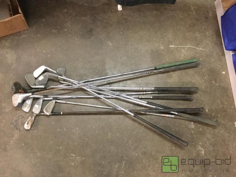 lot 113 image: Lot of Antique Old Golf Clubs  Lot of ten gol...