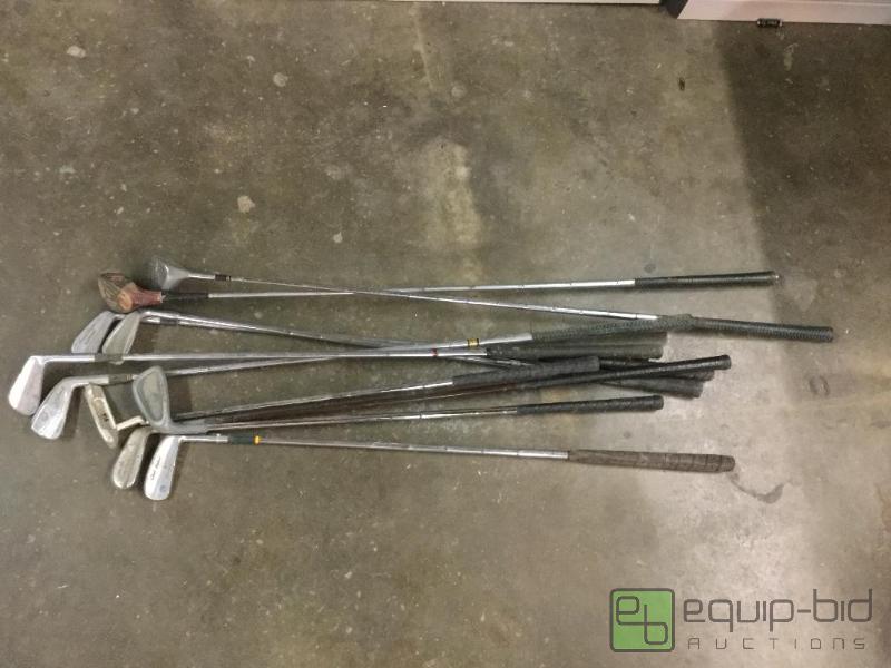 lot 114 image: Lot of Antique Golf Clubs&nbsp  Great for a ...