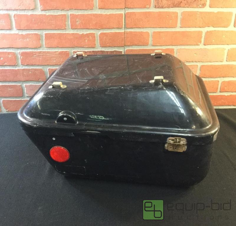lot 126 image: Vintage Motorcycle Trunk luggage cargo box  Q...