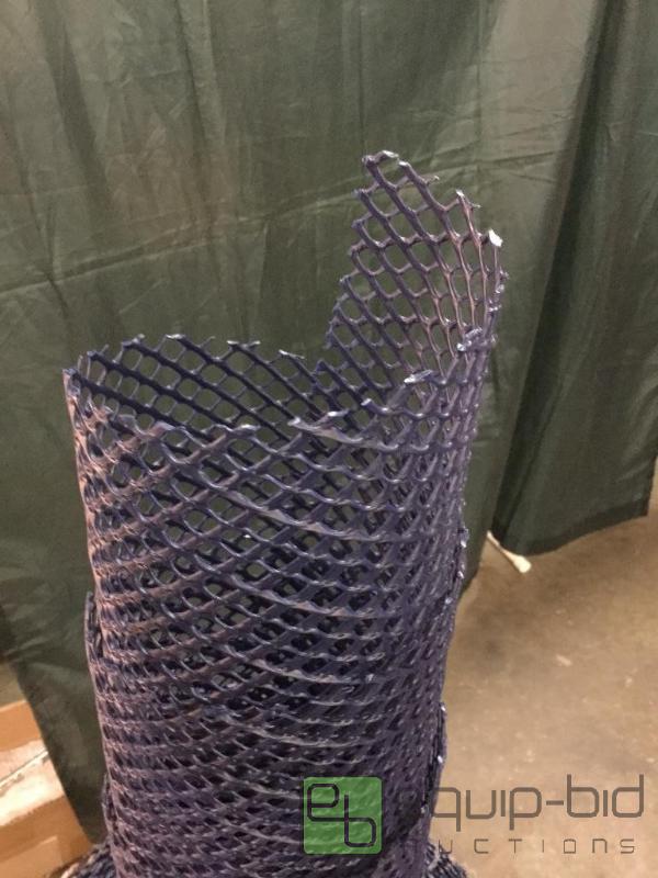 lot 128 image: Plastic Fencing for gardening or Barriers  Qu...