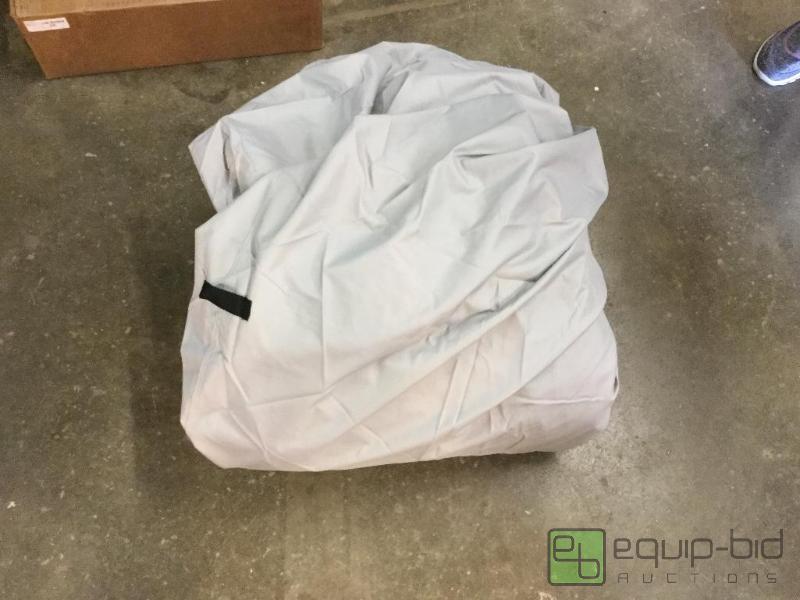 lot 48 image: Polyester Boat Cover  Quantity 1 Color Two ...