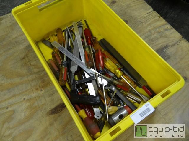 lot 381 image: Tub Of Hand Tools